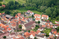Seltz dans le département Bas Rhin, France du point de vue du drone