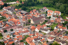 Seltz dans le département Bas Rhin, France d'un drone