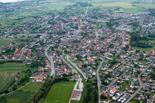 Vue aérienne de Herrlisheim dans le département Bas Rhin, France
