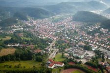 Dahn dans le département Rhénanie-Palatinat, Allemagne vue d'en haut