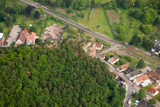 Vue aérienne de Le saut de la jeune fille à Dahn dans le département Rhénanie-Palatinat, Allemagne