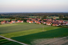 Vue aérienne de Du nord-ouest à Herxheimweyher dans le département Rhénanie-Palatinat, Allemagne