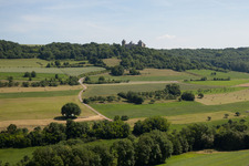 Vue aérienne de Château Mensberg à Manderen dans le département Moselle, France