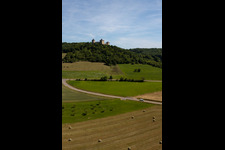 Vue aérienne de Château Mensberg à Manderen dans le département Moselle, France