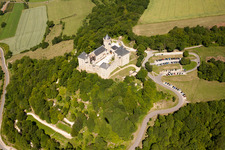 Château Mensberg à Manderen dans le département Moselle, France d'en haut