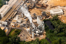 Vue aérienne de Locaux de l'usine Nolte Holzwerkstoff GmbH & Co. KG à Germersheim dans le département Rhénanie-Palatinat, Allemagne