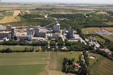Vue oblique de Cimenterie Dyckerhoff à Göllheim dans le département Rhénanie-Palatinat, Allemagne