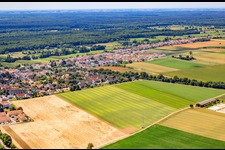 Vue aérienne de De Gutenberg à Kandel dans le département Rhénanie-Palatinat, Allemagne