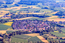 Vue aérienne de Vue du village depuis l'ouest à le quartier Leutesheim in Kehl dans le département Bade-Wurtemberg, Allemagne