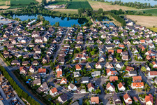 Vue aérienne de Zone de peuplement à Soufflenheim dans le département Bas Rhin, France