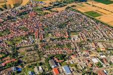 Vue aérienne de Centre-ville à Rülzheim dans le département Rhénanie-Palatinat, Allemagne
