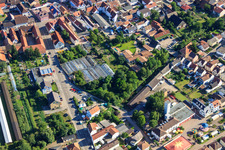 Serres sur Lindenstr à Rülzheim dans le département Rhénanie-Palatinat, Allemagne d'en haut