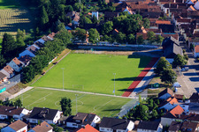 Vue aérienne de Terrains de sport à Jockgrim dans le département Rhénanie-Palatinat, Allemagne
