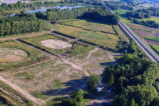 Vue oblique de Parc de stockage démantelé sur la B9 à Jockgrim dans le département Rhénanie-Palatinat, Allemagne