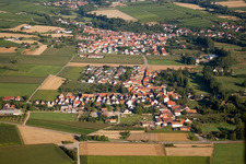 Photographie aérienne de Vue des rues et des maisons des quartiers résidentiels à le quartier Mühlhofen in Billigheim-Ingenheim dans le département Rhénanie-Palatinat, Allemagne