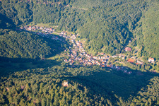 Quartier Bindersbach in Annweiler am Trifels dans le département Rhénanie-Palatinat, Allemagne d'en haut