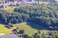 Vue aérienne de TUS 08 nouveau terrain en gazon artificiel à le quartier Schaidt in Wörth am Rhein dans le département Rhénanie-Palatinat, Allemagne