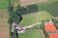 Vue aérienne de Courts de tennis du TC Minfeld à Minfeld dans le département Rhénanie-Palatinat, Allemagne