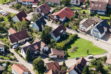 Photographie aérienne de Varnhalt, Gartenstr à le quartier Gallenbach in Baden-Baden dans le département Bade-Wurtemberg, Allemagne