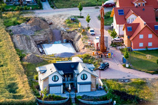 Rue de la gare à Steinfeld dans le département Rhénanie-Palatinat, Allemagne d'en haut