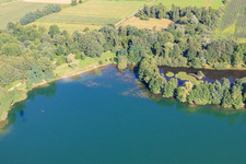 Vue aérienne de Lac Max Jordan à le quartier Urloffen in Appenweier dans le département Bade-Wurtemberg, Allemagne