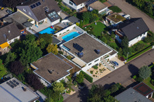 Fasanenstr à le quartier Vimbuch in Bühl dans le département Bade-Wurtemberg, Allemagne d'un drone