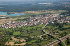 Vue aérienne de Quartier Sandweier in Baden-Baden dans le département Bade-Wurtemberg, Allemagne