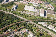 Vue aérienne de Tracé du croisement ferroviaire des systèmes ferroviaires et ferroviaires de la Deutsche Bahn à le quartier Beiertheim-Bulach in Karlsruhe dans le département Bade-Wurtemberg, Allemagne
