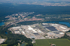 Vue aérienne de Usine de camions Daimler de l'Est à Wörth am Rhein dans le département Rhénanie-Palatinat, Allemagne