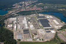 Vue aérienne de Usine de camions Daimler de l'Est à Wörth am Rhein dans le département Rhénanie-Palatinat, Allemagne