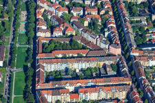 Vue aérienne de Brahmsstr à le quartier Mühlburg in Karlsruhe dans le département Bade-Wurtemberg, Allemagne