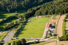 Enregistrement par drone de Stade Pneuhage à le quartier Auerbach in Karlsbad dans le département Bade-Wurtemberg, Allemagne