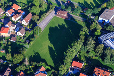 Vue aérienne de Terrains de sport de TuS Elmendingen eV à le quartier Ellmendingen in Keltern dans le département Bade-Wurtemberg, Allemagne