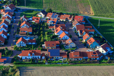 Vue oblique de Nouvelle zone de développement Im Bannholz à le quartier Hayna in Herxheim bei Landau dans le département Rhénanie-Palatinat, Allemagne