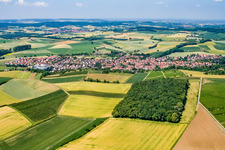 Vue aérienne de De l'est à le quartier Menzingen in Kraichtal dans le département Bade-Wurtemberg, Allemagne
