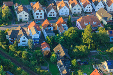 Saarstraße à Kandel dans le département Rhénanie-Palatinat, Allemagne du point de vue du drone