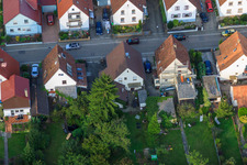Waldstr à Kandel dans le département Rhénanie-Palatinat, Allemagne du point de vue du drone