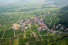 Vue aérienne de Du nord à Weyher in der Pfalz dans le département Rhénanie-Palatinat, Allemagne