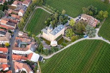 Hôtel Schloß Edesheim, hôtels privés Dr. Lohbeck GmbH & Co. KG à Edesheim dans le département Rhénanie-Palatinat, Allemagne d'en haut