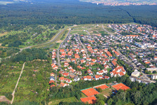 Vue aérienne de Nouvelle zone de développement Forstlandallee à Jockgrim dans le département Rhénanie-Palatinat, Allemagne