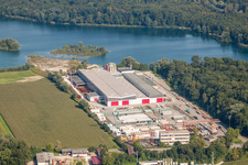 Vue aérienne de Centrale de mélange de béton et de matériaux de construction de Betonfertigteilewerk Linkenheim GmbH & Co. KG à Linkenheim-Hochstetten dans le département Bade-Wurtemberg, Allemagne
