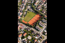 Vue aérienne de Tennis Club TV Linkenheim eV à le quartier Linkenheim in Linkenheim-Hochstetten dans le département Bade-Wurtemberg, Allemagne