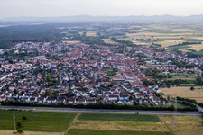 Vue aérienne de De l'est à Rülzheim dans le département Rhénanie-Palatinat, Allemagne