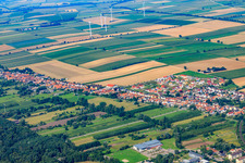 Vue aérienne de Saarstrasse depuis le sud-est à Kandel dans le département Rhénanie-Palatinat, Allemagne