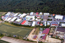 Vue aérienne de Zone commerciale et établissement d'entreprise Am Kleinwald (Palatinat) à le quartier Herxheim in Herxheim bei Landau dans le département Rhénanie-Palatinat, Allemagne