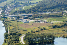 Vue aérienne de La station service à Schengen dans le département Remich, Luxembourg