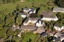 Vue aérienne de Propstey St. Josef - établissement de protection de la jeunesse à le quartier Taben in Taben-Rodt dans le département Rhénanie-Palatinat, Allemagne
