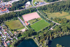 Vue aérienne de Terrains de sport VFR à le quartier Sondernheim in Germersheim dans le département Rhénanie-Palatinat, Allemagne