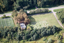 Vue aérienne de Chapelle Dieterskirchel à Rülzheim dans le département Rhénanie-Palatinat, Allemagne