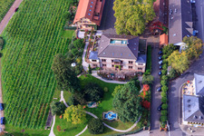Photographie aérienne de Domaine viticole Villa Wolf à le quartier Wachenheim in Wachenheim an der Weinstraße dans le département Rhénanie-Palatinat, Allemagne